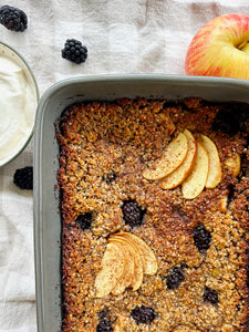 Apple & Blackberry Oat Bake